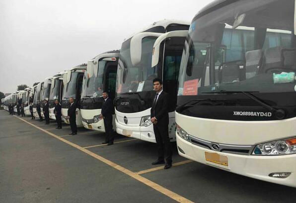 企業大型活動就在成都租大巴車