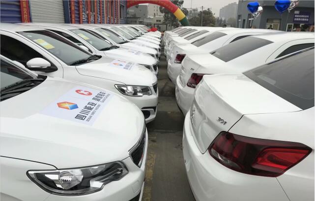 成都過(guò)年租車多少錢一天