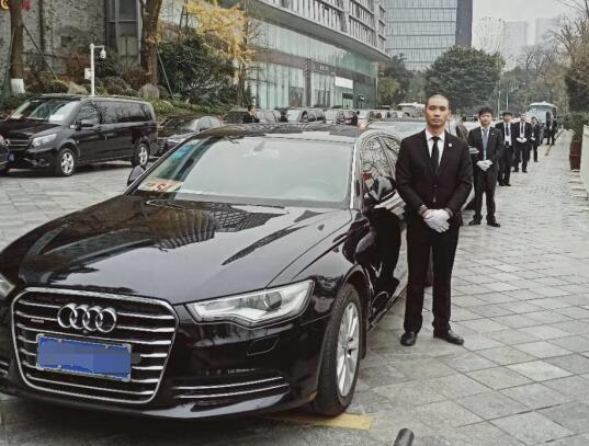 成都金牛區租車公司 長短租均可 4年以內8成新