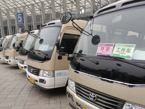 成都商務包車哪家好