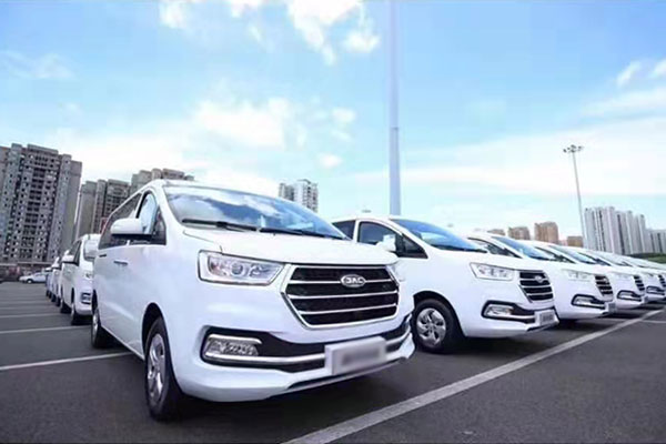 在成都市區租車哪里比較便宜？成都市區租車費用大概多少？