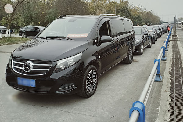 成都長租七座商務車多少錢一個月？