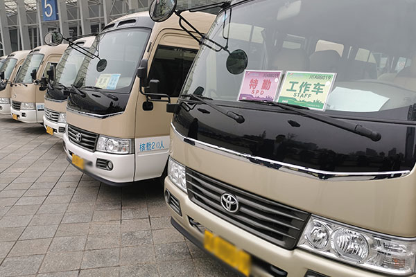 成都市區長期租車多少錢一個月？